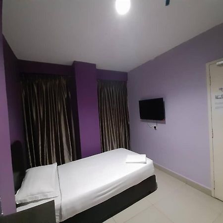 Hotel Zamburger Kota Damansara Extérieur photo