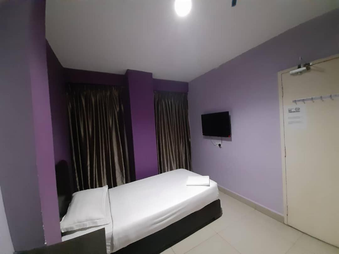 Hotel Zamburger Kota Damansara Extérieur photo
