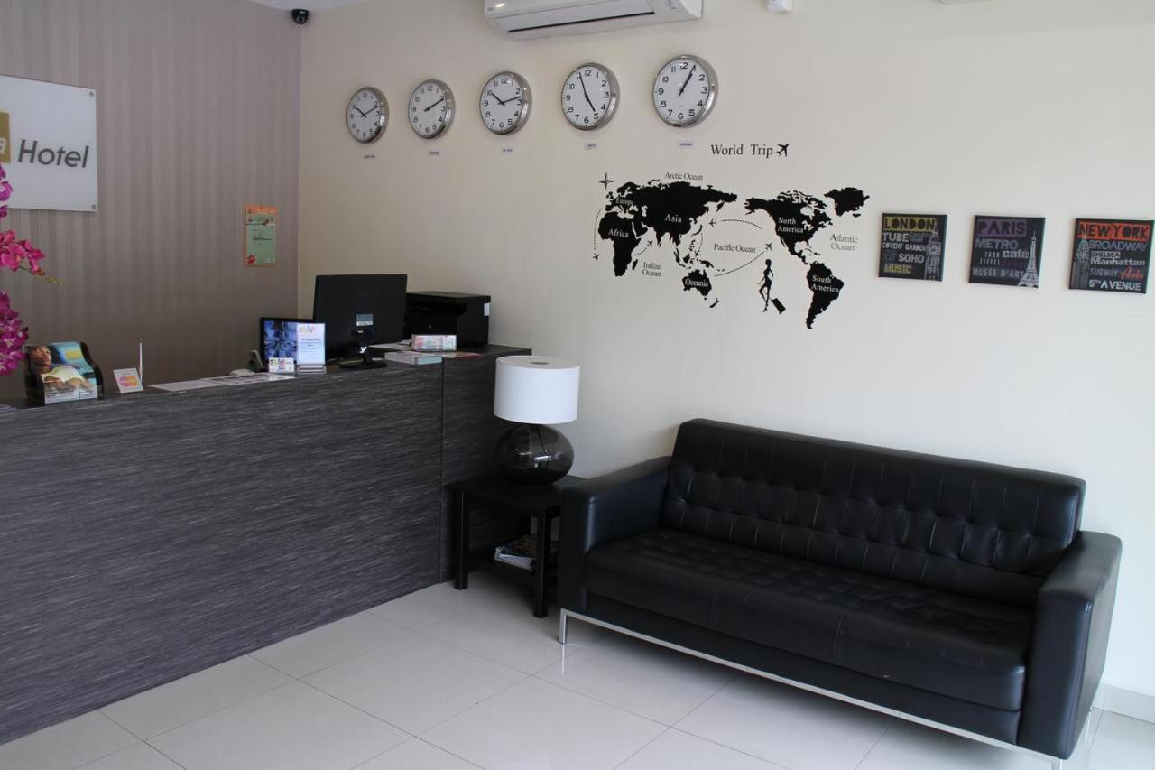 Hotel Zamburger Kota Damansara Extérieur photo