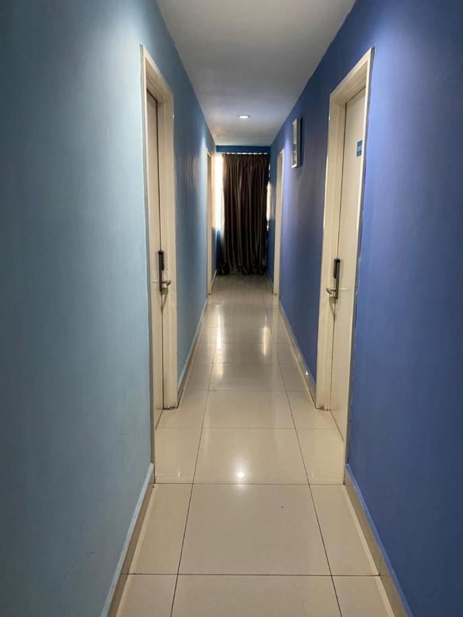 Hotel Zamburger Kota Damansara Extérieur photo