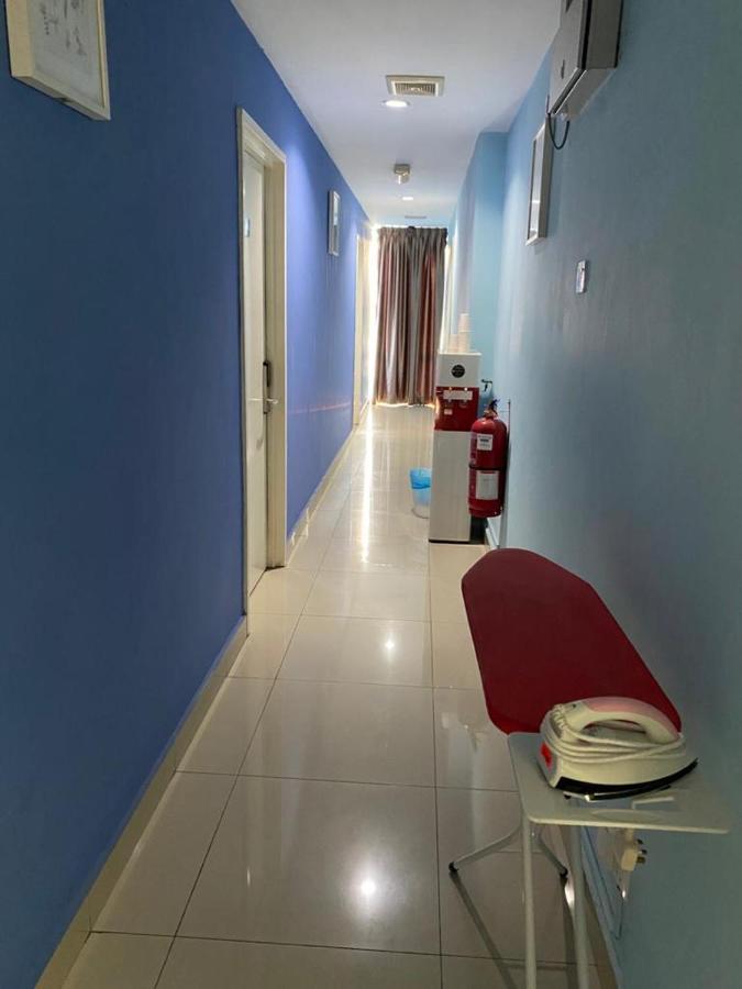 Hotel Zamburger Kota Damansara Extérieur photo