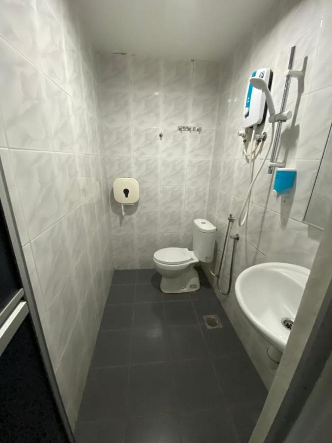 Hotel Zamburger Kota Damansara Extérieur photo