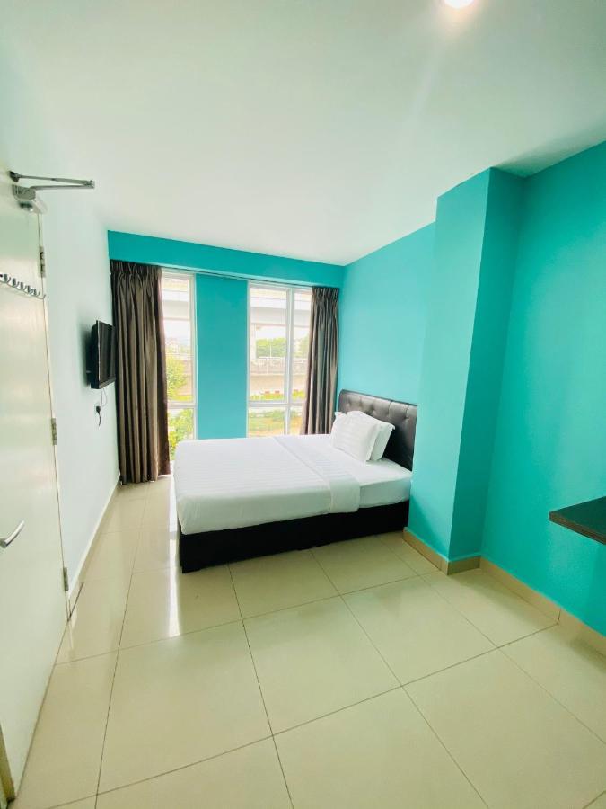 Hotel Zamburger Kota Damansara Extérieur photo